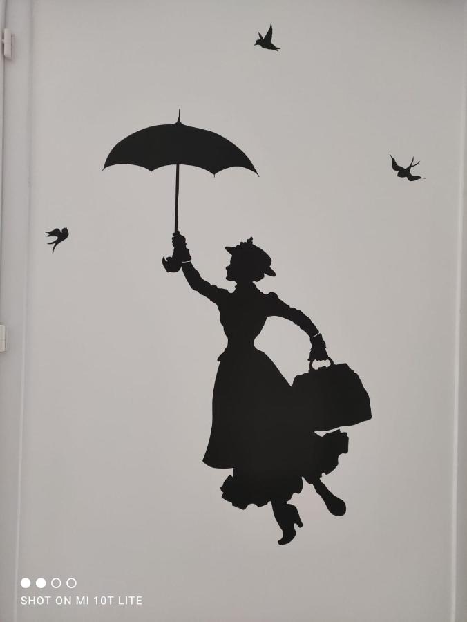 Chez Mary Poppins !!! Apartman Serris Kültér fotó